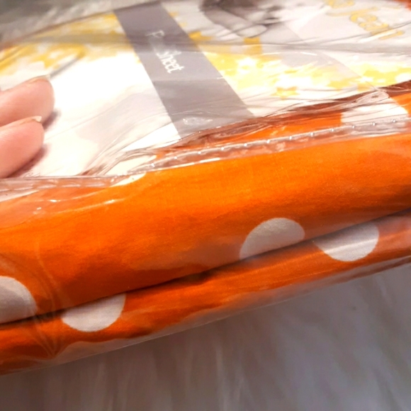 NWT Infant Toddler Sweet Potatoe Tangerine Orange Fitted Sheet - Picture 5 of 6